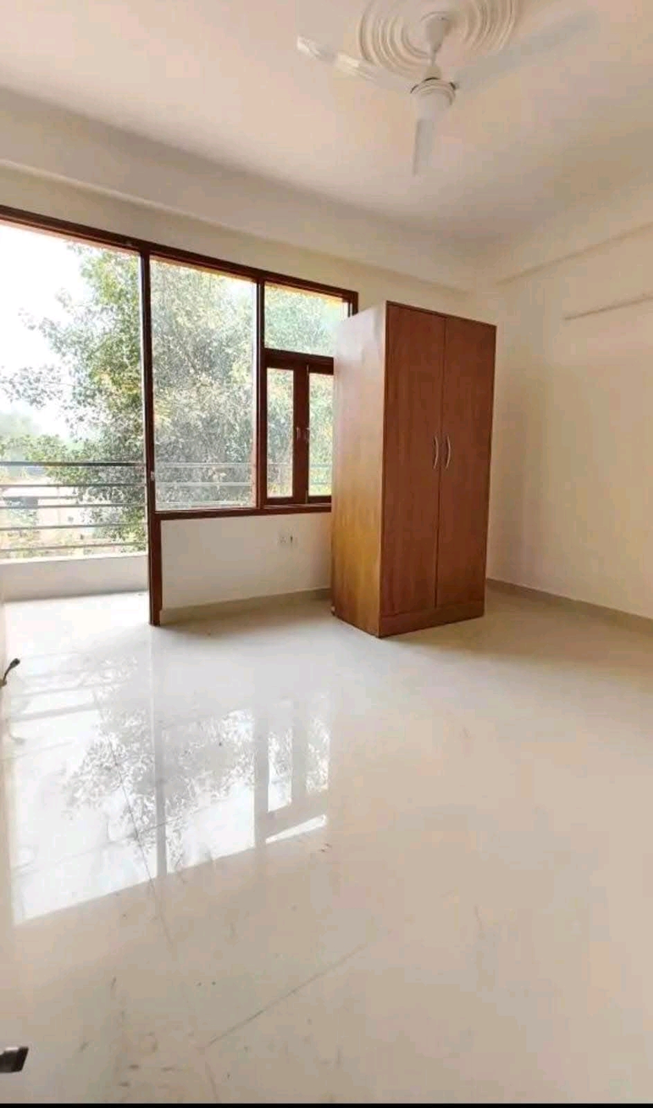1 BHK + Servant Room Builder Floor For Rent in Chattarpur