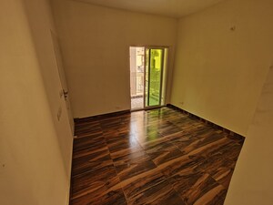 Room in 3.5 BHK Apartment at Migsun Vilaasa, Eta Ii Greater Noida – for Sale