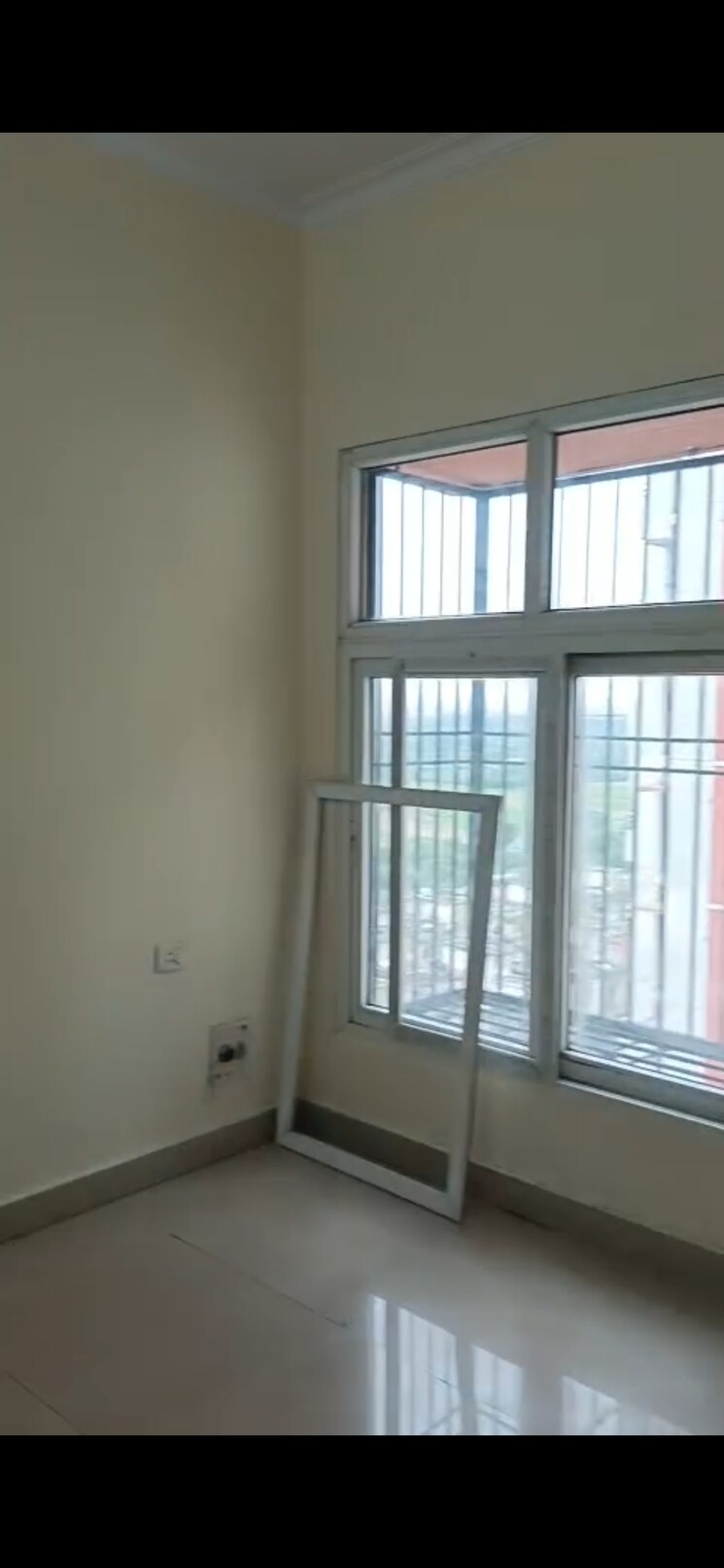 Room, upavp-ganga-yamuna-and-hindon-enclave 3 Bedroom 1250 Sq.Ft. Apartment In Pratap Vihar Ghaziabad 9252601