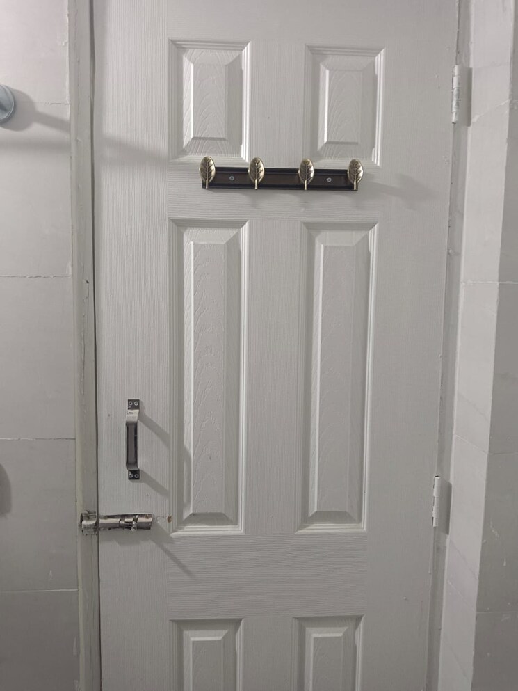 Bathroom, migsun-vilaasa 2 Bedroom 660 Sq.Ft. Apartment In Eta Ii Greater Noida Greater Noida 9252629