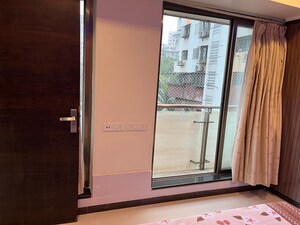 Room in 3 BHK Apartment at L Amour Apartment, Bandra West – for Rent