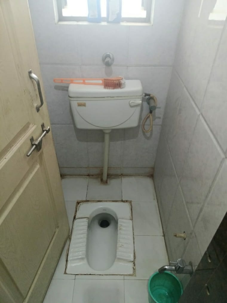 Bathroom, chinchwad 3 Bedroom 1400 Sq.Ft. Apartment In Chinchwad Pune 9252648