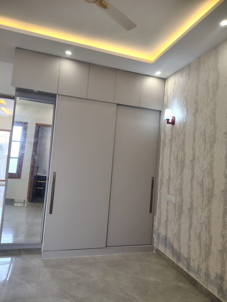 undefined, dhakoli 3 Bedroom 900 Sq.Ft. Builder Floor In Dhakoli Zirakpur 9252670