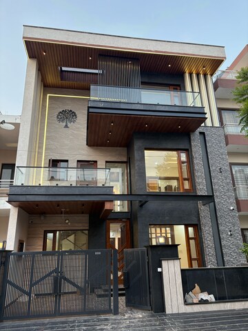 4 BHK Villa For Sale in Sunny Enclave