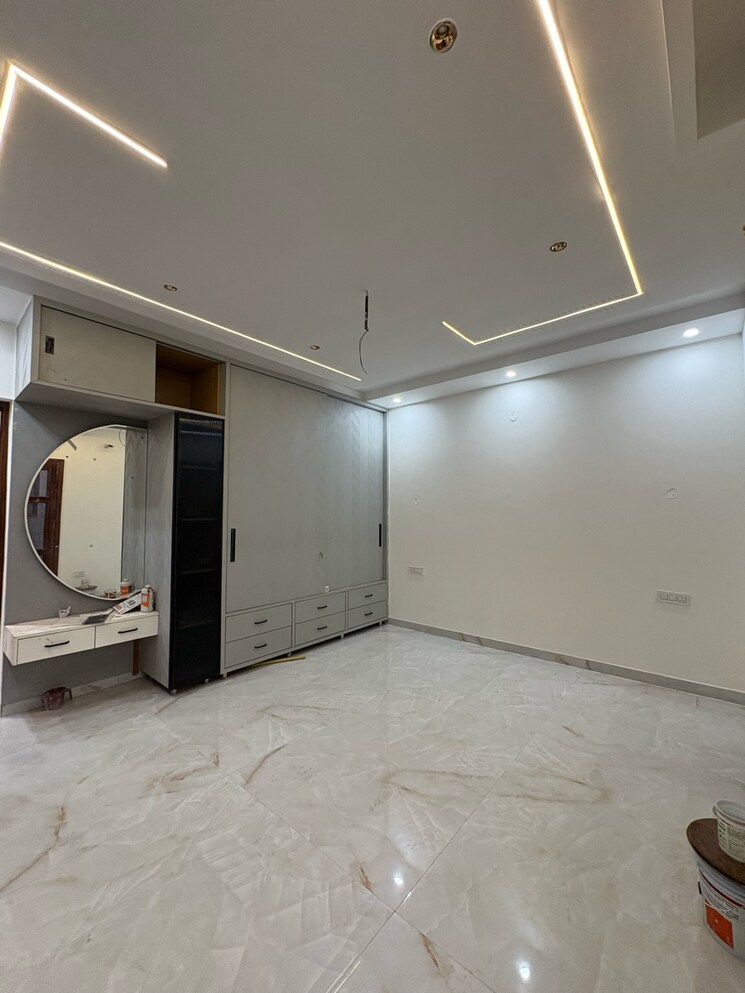 Room, sunny enclave 4 Bedroom 180 Sq.Yd. Villa In Sunny Enclave Mohali 9252690