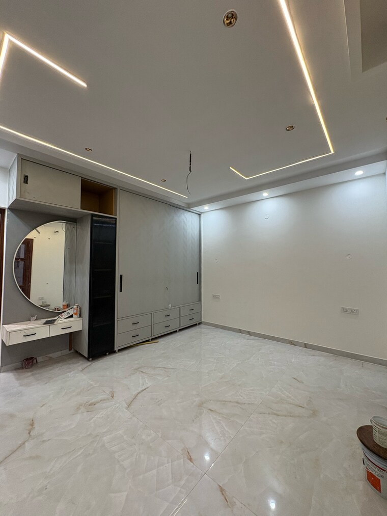 Room, sunny enclave 4 Bedroom 180 Sq.Yd. Villa In Sunny Enclave Mohali 9252690