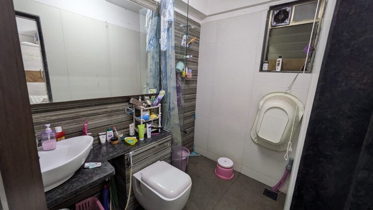 Bathroom, cbd belapur sector 15 2 Bedroom 820 Sq.Ft. Apartment In Cbd Belapur Sector 15 Navi Mumbai 9252712