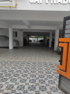 Parking in 3 BHK Apartment at Bariatu Housing Colony – for Sale