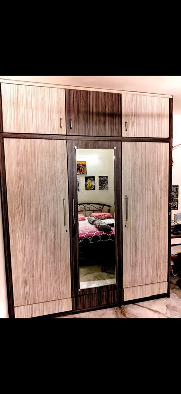 Building Lobby in 2 BHK Apartment at Sunrise Apartment Mahim, Mahim – for Rent