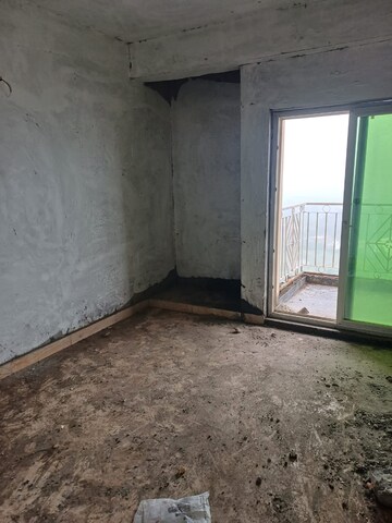 Room in 3 BHK Apartment at Migsun Twinz, Eta Ii Greater Noida – for Sale