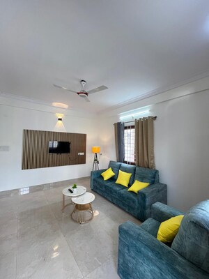 Living Room in 2 BHK Apartment at Indiranagar – for Rent