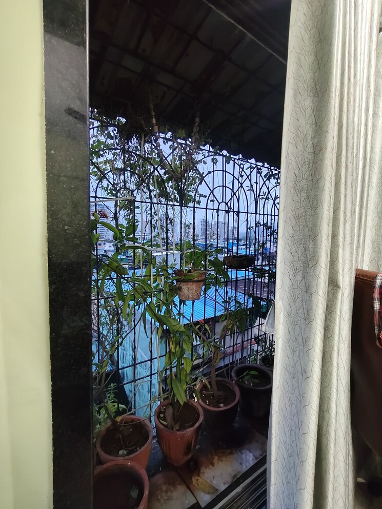 Balcony, kopar khairane 1 Bedroom 250 Sq.Ft. Apartment In Kopar Khairane Navi Mumbai 9252774