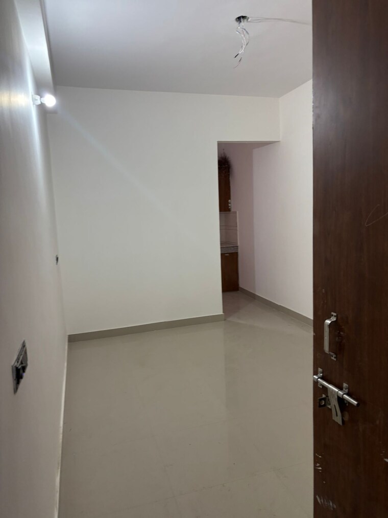 Room, geeta-apartments-dharam-colony 1 Bedroom 450 Sq.Ft. Apartment In Dharam Colony Gurgaon 9252755