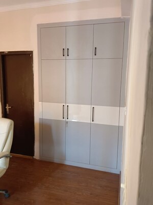 Bathroom in 2.5 BHK Apartment at Amrapali Golf Homes, Sector 4 Greater Noida – for Rent