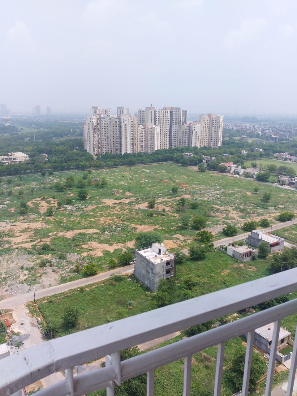 2 BHK Apartment For Rent in Amrapali The Hemisphere