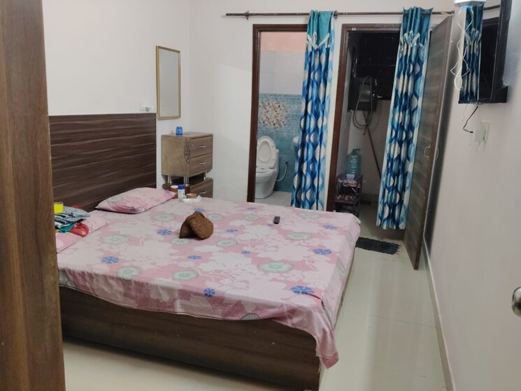 Master Bedroom, sunny enclave 2 Bedroom 110 Sq.Yd. Apartment In Sunny Enclave Mohali 9252872