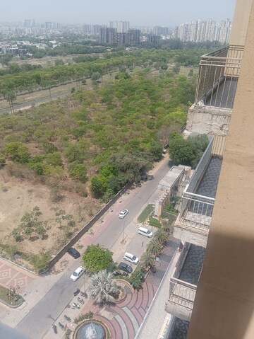 Master Plan in 3 BHK Apartment at Amrapali The Hemisphere, Jaypee Greens – for Rent