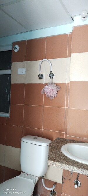 Furnished Amenities in 2.5 BHK Apartment at Mahagun Mywoods, Sector 16c Greater Noida – for Rent