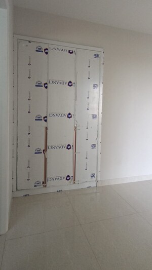 Bathroom in 1 BHK Apartment at Imperia Prideville, Sector 25 Yamuna Expressway – for Rent