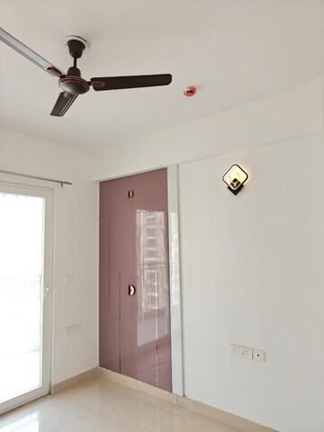 Furnished Amenities in 2 BHK Apartment at Imperia Prideville, Sector 25 Yamuna Expressway – for Rent