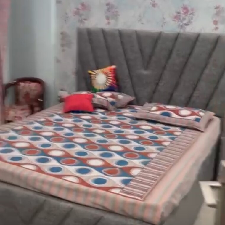 Bedroom, bptp-spacio 3.5 Bedroom 1800 Sq.Ft. Apartment In Garoli Kalan Gurgaon 9253080