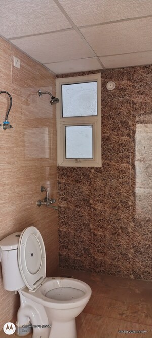 Attached Bathroom in 3 BHK Apartment at Omaxe Residency, Gomti Nagar – for Sale