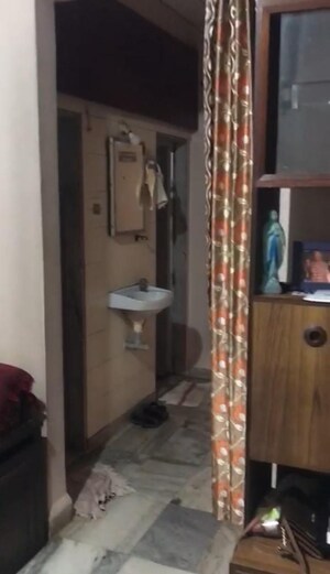 Furnished Amenities in 1 BHK Apartment at Mahim – for Rent