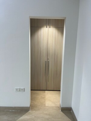 Furnished Amenities in 3 BHK Apartment at Ansal Plaza Sector-23, Sector 23 – for Rent