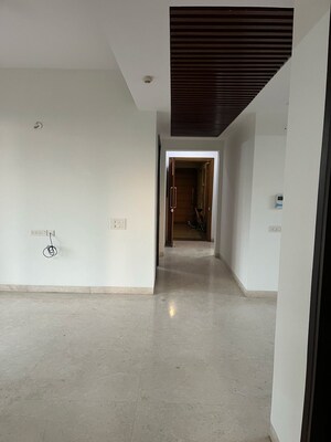 Room in 3 BHK Apartment at Ansal Plaza Sector-23, Sector 23 – for Rent