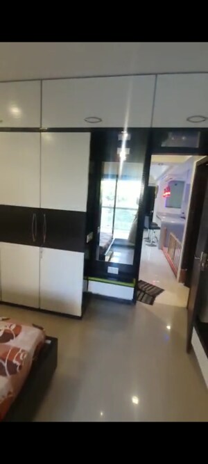 Furnished Amenities in 3 BHK Apartment at L Amour Apartment, Bandra West – for Rent