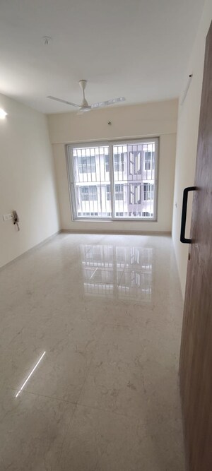 Room in 2 BHK Apartment at Adityaraj Fortune, Vikhroli East – for Rent