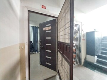 2 BHK Apartment For Rent in Gaur City 2 - 11th Avenue, Sector 16c Greater Noida