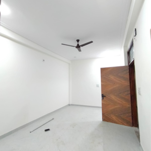 Room in 2.5 BHK Villa at Sector 23a – for Rent