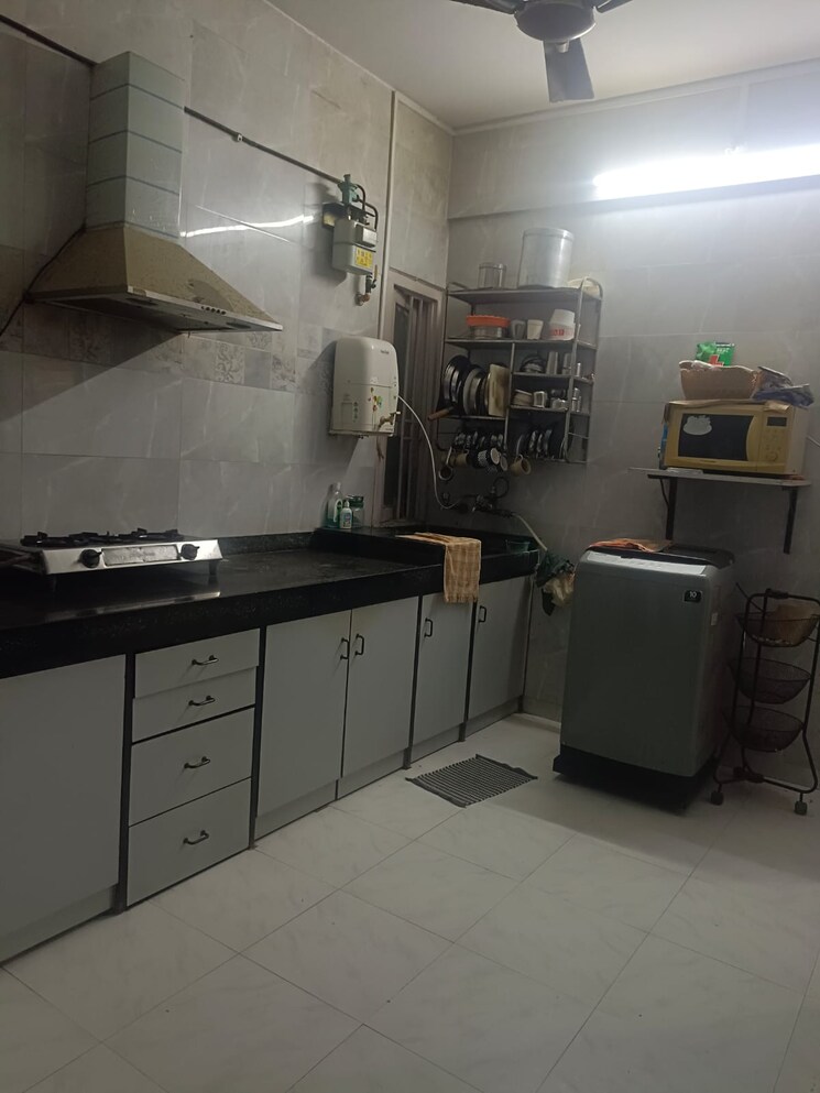 Kitchen, dadar west 1 Bedroom 550 Sq.Ft. Apartment In Dadar West Mumbai 9253140