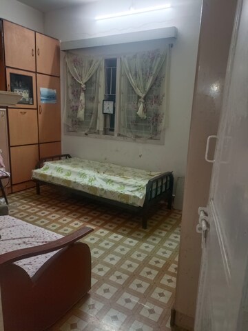 Bedroom in 1 BHK Apartment at Dadar West – for Rent