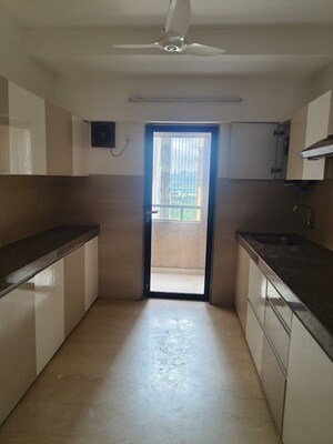 3 BHK Apartment For Rent in Sunteck Gilbird, Andheri West