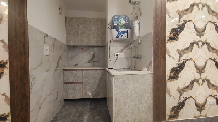 Bathroom, palm-residency-chhatarpur 1 Bedroom 450 Sq.Ft. Builder Floor In Chattarpur Delhi 9253192