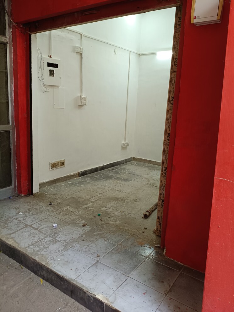 Floor Plan, new friends colony Commercial Shop 200 Sq.Ft. In New Friends Colony Delhi 9253262