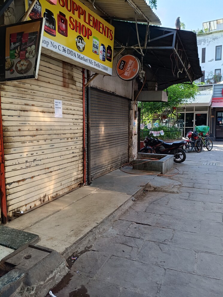 Exterior View, new friends colony Commercial Shop 200 Sq.Ft. In New Friends Colony Delhi 9253262