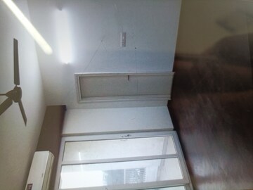 Furnished Amenities in 2.5 BHK Apartment at Emaar Emerald Floors, Sector 65 – for Rent
