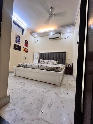Bathroom in 1 BHK Independent House at Kalkaji – for Rent