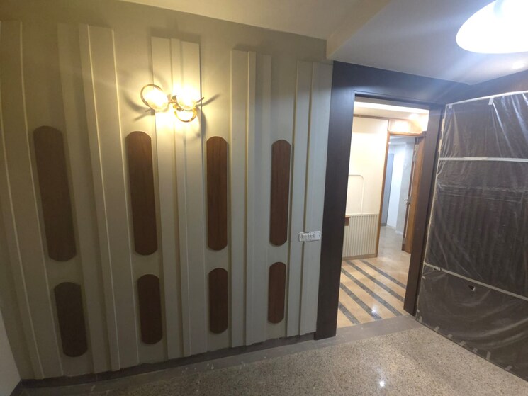 Room, hauz khas 3 Bedroom 275 Sq.Yd. Builder Floor In Hauz Khas Delhi 9253208