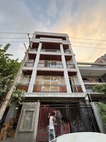 3 BHK + Pooja Room 166 Sq.Yd. Builder Floor in Sainik Colony