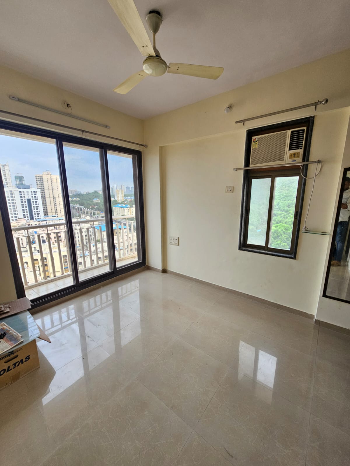2 BHK + Extra Room Apartment For Rent in Coral Heights