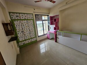 Room in 2 BHK Apartment at Coral Heights, Kavesar – for Rent