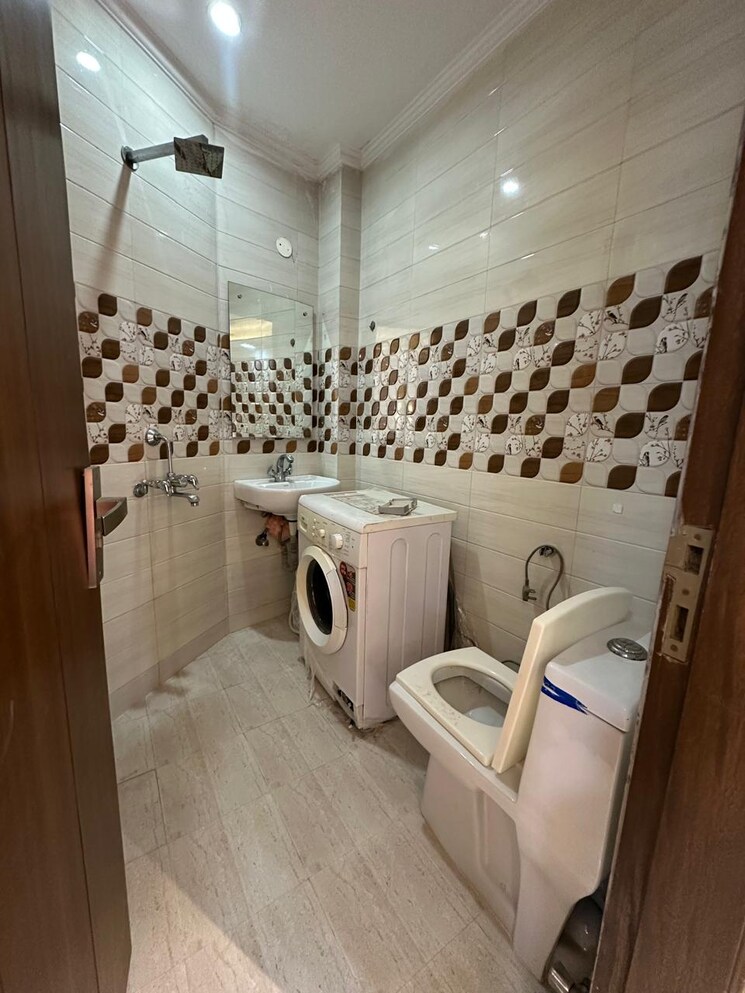 Team Area, saket 2 Bedroom 852 Sq.Ft. Builder Floor In Saket Delhi 9253362