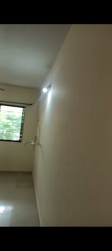 Room in 2 BHK Apartment at Vardhaman Township, Hadapsar – for Rent