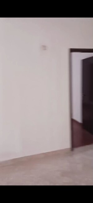 Room in 2 BHK Apartment at Amrapali Leisure Park, Amrapali Leisure Valley – for Rent