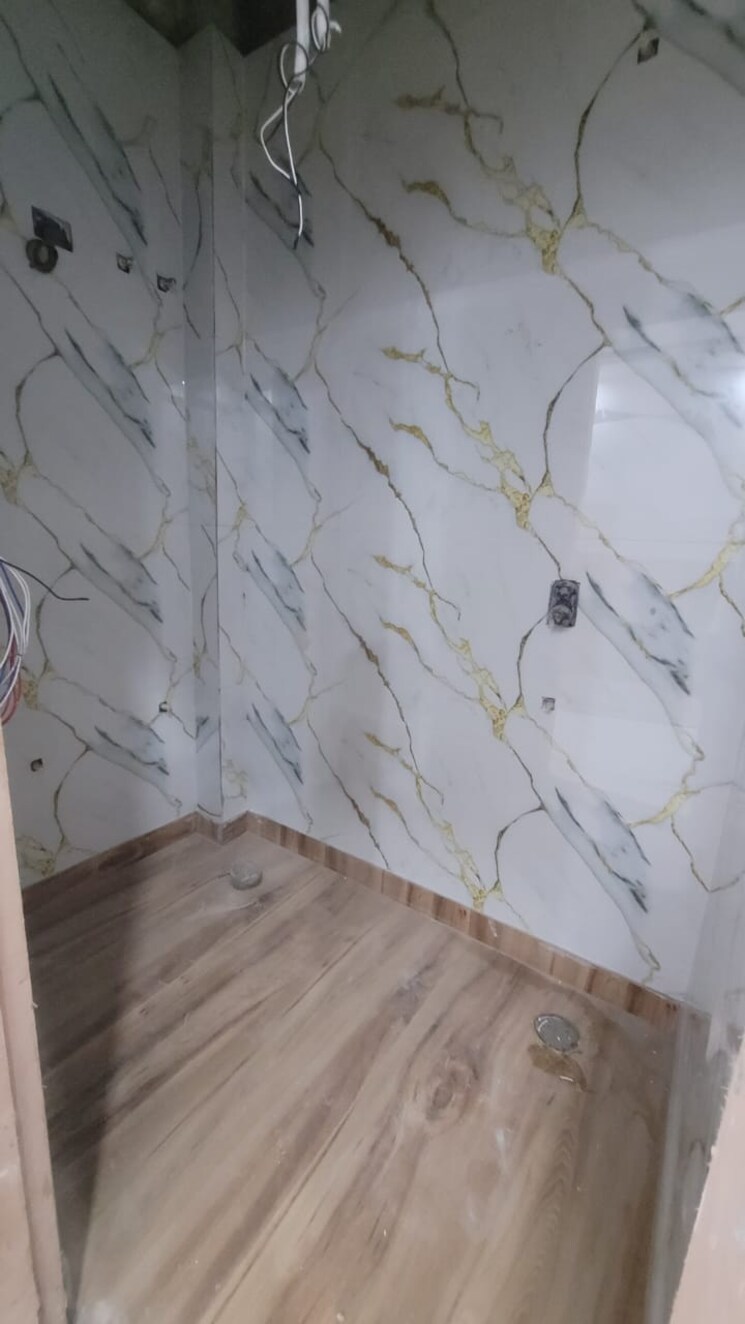 Bathroom, dilshad colony 1 Bedroom 455 Sq.Ft. Apartment In Dilshad Colony Delhi 9253312