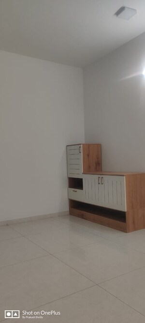 Room in 3 BHK Apartment at Bearys Haudin Heights, Halasuru – for Rent